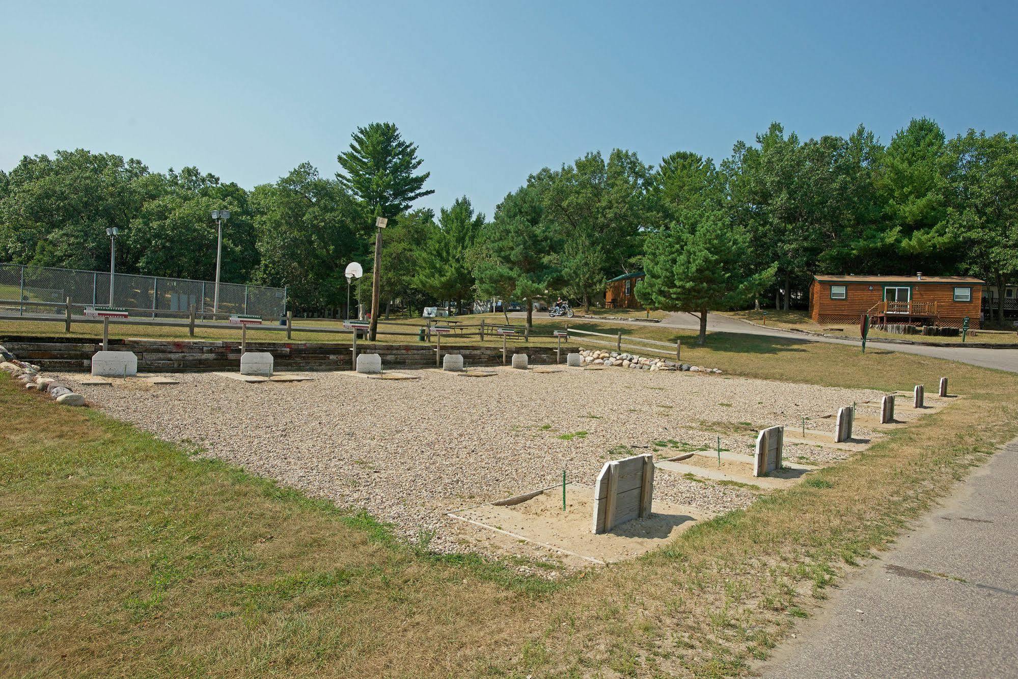 Arrowhead Resort Campground Plainville Eksteriør bilde